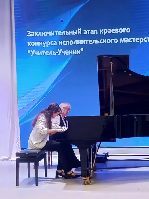 f4a08559-7822-444b-8468-894d5597ab32