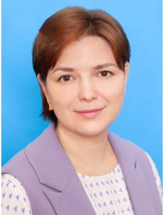 Заместитель директора   Паринова    Ирина Валерьевна